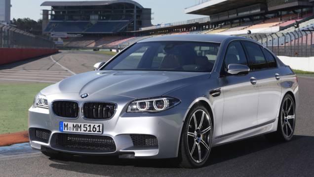 Na sequência aparece a BMW com o M5 (US$ 92.900) | <a href="https://quatrorodas.abril.com.br/noticias/classicos/hagerty-lista-carros-classicos-futuro-767696.shtml" rel="migration">Leia mais</a>