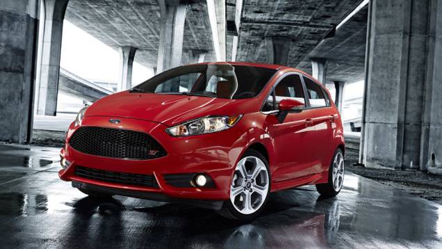 O Ford Fiesta ST fecha a Hot List 2014 | <a href="https://quatrorodas.abril.com.br/noticias/classicos/hagerty-lista-carros-classicos-futuro-767696.shtml" rel="migration">Leia mais</a>