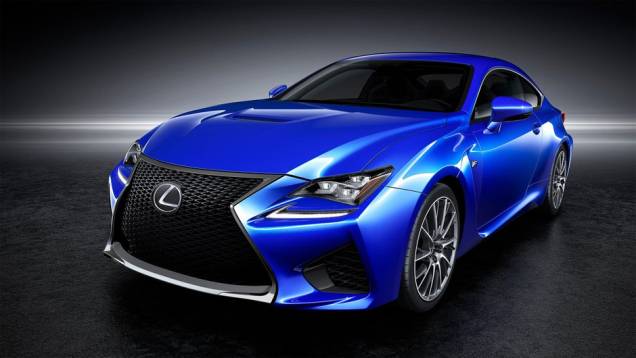 Lexus revela RC F Coupe | <a href="https://quatrorodas.abril.com.br/noticias/saloes/detroit-2014/lexus-revela-rc-f-coupe-2015-767918.shtml" rel="migration">Leia mais</a>