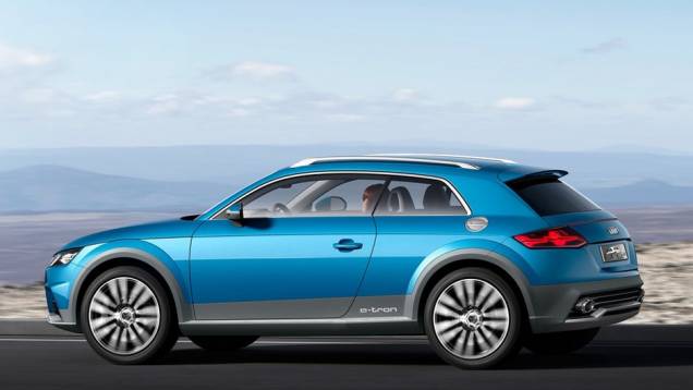 Modelo conta com sistema híbrido plug-in | <a href="https://quatrorodas.abril.com.br/noticias/saloes/detroit-2014/imagem-oficial-novo-audi-allroad-shooting-brake-revelada-769275.shtml" rel="migration">Leia mais</a>