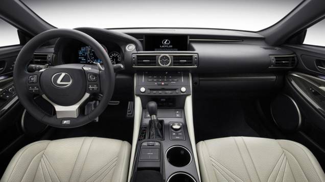 Já em rotações mais elevadas, muda para ciclo de Otto, garantindo alta performance | <a href="https://quatrorodas.abril.com.br/noticias/saloes/detroit-2014/lexus-expoe-rc-f-detroit-770421.shtml" rel="migration">Leia mais</a> Já em rotações mais elevadas, muda para ciclo de Otto, garantindo alta performance | <a href="https://quatrorodas.abril.com.br/noticias/saloes/detroit-2014/lexus-expoe-rc-f-detroit-770421.shtml" rel="migration">Leia mais</a>