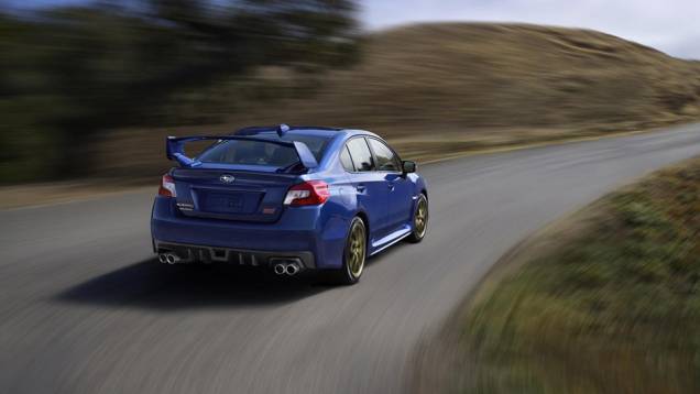 Visualmente, é possível perceber o perfil corpulento da carroceria do WRX STI, proporcionado por um kit aerodinâmico exclusivo | <a href="https://quatrorodas.abril.com.br/noticias/saloes/detroit-2014/subaru-apresenta-wrx-sti-770456.shtml" rel="migration">Leia mais</a> Visualmente, é possível perceber o perfil corpulento da carroceria do WRX STI, proporcionado por um kit aerodinâmico exclusivo | <a href="https://quatrorodas.abril.com.br/noticias/saloes/detroit-2014/subaru-apresenta-wrx-sti-770456.shtml" rel="migration">Leia mais</a>