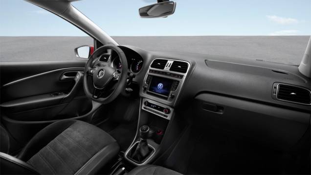 Como o 1.4 de três cilindros (entregando 74 ou 89 cavalos de potência) | <a href="https://quatrorodas.abril.com.br/noticias/fabricantes/europa-vw-faz-poucas-mudancas-visuais-polo-2014-771681.shtml" rel="migration">Leia mais</a> Como o 1.4 de três cilindros (entregando 74 ou 89 cavalos de potência) | <a href="https://quatrorodas.abril.com.br/noticias/fabricantes/europa-vw-faz-poucas-mudancas-visuais-polo-2014-771681.shtml" rel="migration">Leia mais</a>