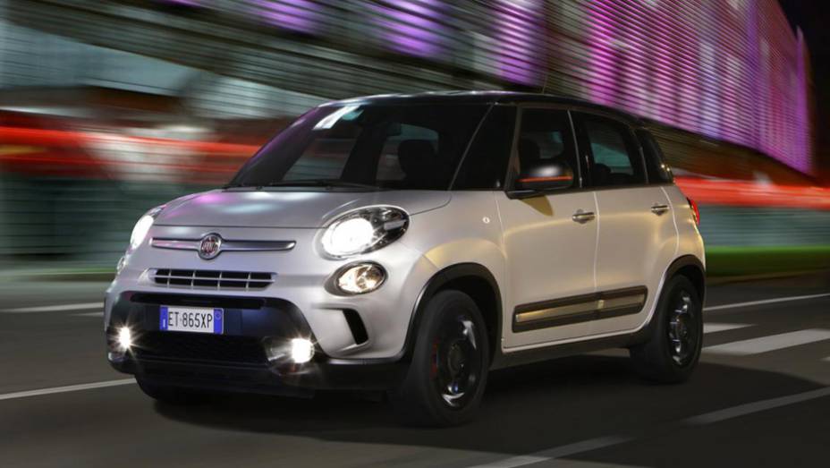 A Fiat anunciou nesta segunda-feira (10) as novidades da linha 2014 do 500L. Uma delas é o lançamento da Beats Edition | <a href="https://quatrorodas.abril.com.br/noticias/fabricantes/fiat-revela-500l-beats-edition-772907.shtml" rel="migration">Leia mais</a>