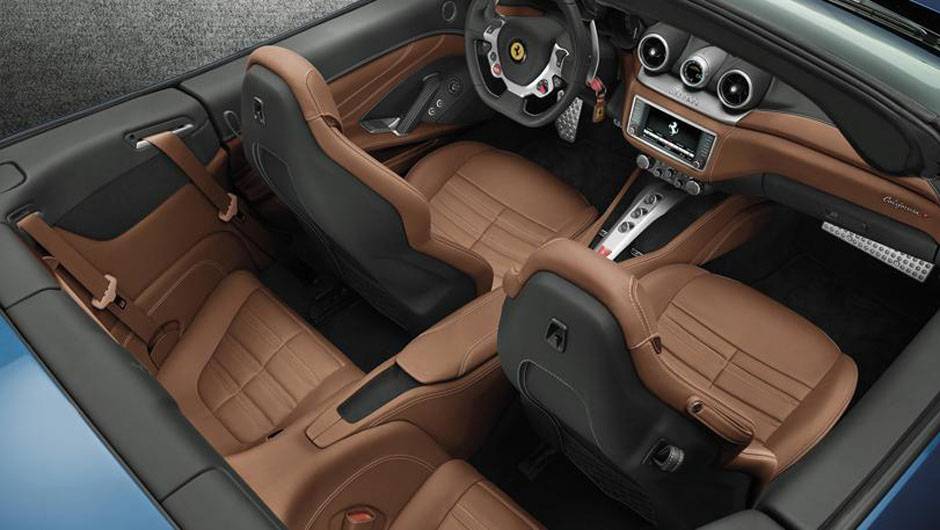 Vale lembrar que a Ferrari apresentar&aacute; o novo modelo ao p&uacute;blico durante o Sal&atilde;o de Genebra, na primeira semana de mar&ccedil;o | <a href="https://quatrorodas.abril.com.br/noticias/saloes/genebra-2014/ferrari-apresenta-california-t-773120.shtml" rel="migration">Leia mais</a>