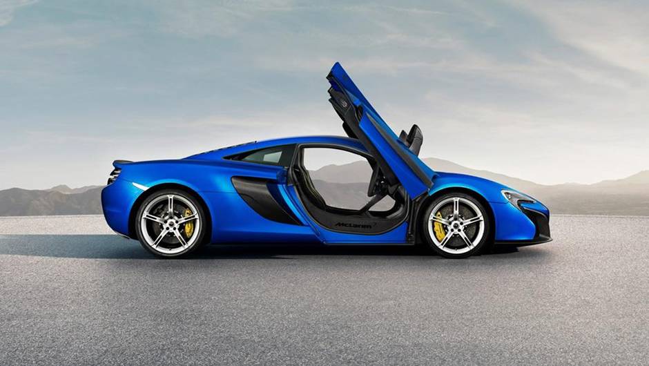 O "650" do nome do esportivo &eacute; derivado da pot&ecirc;ncia oferecida pelo motor 3.8 V8 (650 cv), enquanto o "S" &eacute; a redu&ccedil;&atilde;o de "Sport" | <a href="https://quatrorodas.abril.com.br/noticias/saloes/genebra-2014/mclaren-oficializa-650-s-773742.shtml" rel="migration">Leia mais</a>