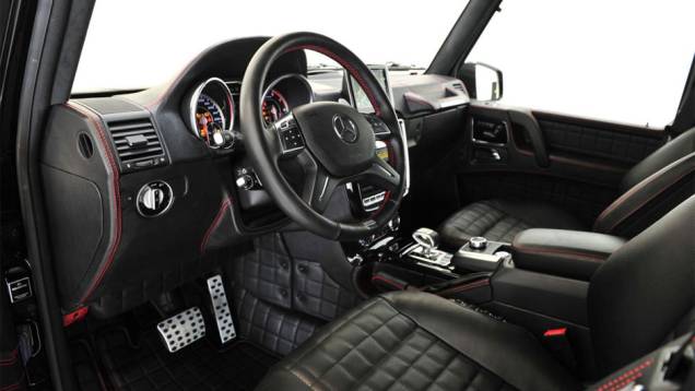 Interior sofisticado | <a href="https://quatrorodas.abril.com.br/noticias/saloes/genebra-2014/brabus-lanca-modelo-produtos-apple-774876.shtml" rel="migration">Leia mais</a>