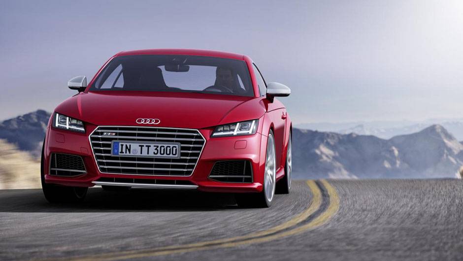 Em rela&ccedil;&atilde;o &agrave;s op&ccedil;&otilde;es de motoriza&ccedil;&atilde;o, est&atilde;o dispon&iacute;veis os blocos 2.0 TFSI, de 230 cv e 37,7 kgfm, e 2.0 TDI, oferecendo 184 cv e 38,7 kgfm | <a href="https://quatrorodas.abril.com.br/noticias/saloes/genebra-2014/audi-apresenta-novo-tt-775222.shtml" rel="migration">Leia ma</a>