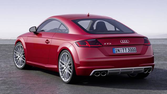 Também está disponível a versão de performance TTS, com o motor 2.0 TFSI reconfigurado para oferecer 310 cv e 38,7 kgfm | <a href="https://quatrorodas.abril.com.br/noticias/saloes/genebra-2014/audi-apresenta-novo-tt-775222.shtml" rel="migration">Leia mais</a> Também está disponível a versão de performance TTS, com o motor 2.0 TFSI reconfigurado para oferecer 310 cv e 38,7 kgfm | <a href="https://quatrorodas.abril.com.br/noticias/saloes/genebra-2014/audi-apresenta-novo-tt-775222.shtml" rel="migration">Leia mais</a>