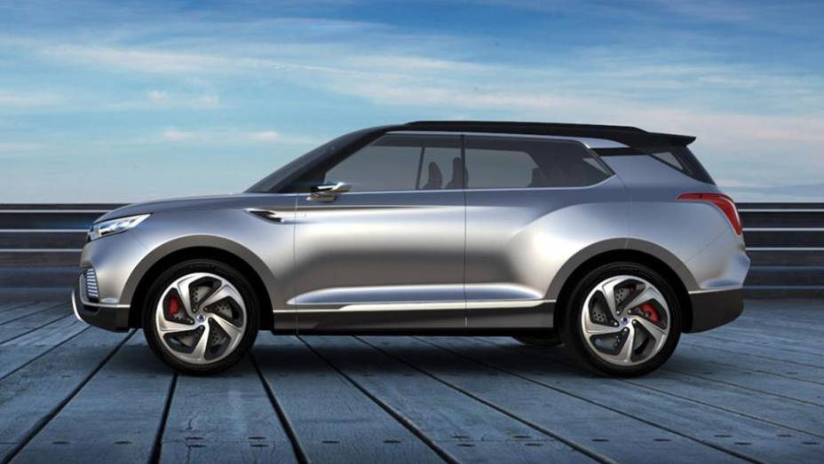 O conceito é descrito pela marca como sendo um carro "multi-função" | <a href="https://quatrorodas.abril.com.br/noticias/saloes/genebra-2014/ssangyong-revela-xlv-concept-salao-genebra-772555.shtml" rel="migration">Leia mais</a>