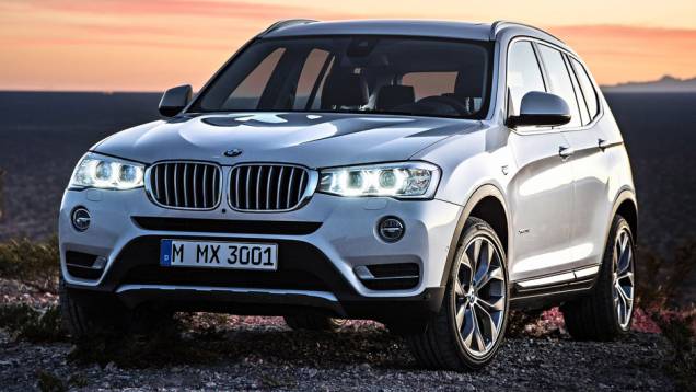 A BMW promoveu uma leve reestilização do utilitário X3 e aproveitou o Salão de Genebra para exibi-la | <a href="https://quatrorodas.abril.com.br/noticias/saloes/genebra-2014/bmw-mostra-novo-x3-genebra-775550.shtml" rel="migration">Leia mais</a> A BMW promoveu uma leve reestilização do utilitário X3 e aproveitou o Salão de Genebra para exibi-la | <a href="https://quatrorodas.abril.com.br/noticias/saloes/genebra-2014/bmw-mostra-novo-x3-genebra-775550.shtml" rel="migration">Leia mais</a>