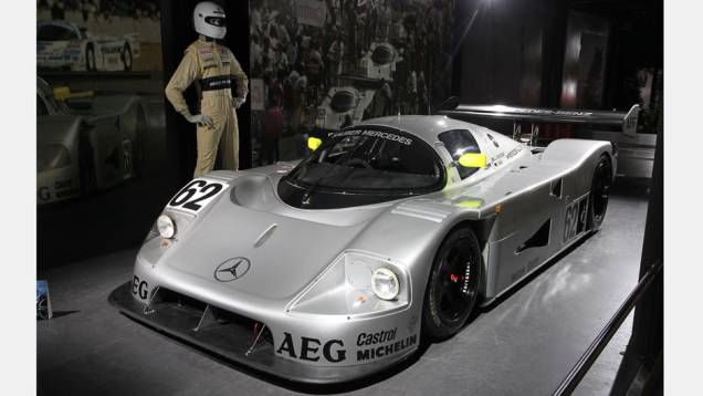 Sauber Mercedes (1989) | <a href="https://quatrorodas.abril.com.br/noticias/saloes/genebra-2014/salao-genebra-exibe-bolidos-le-mans-775992.shtml" rel="migration">Leia mais</a> | <a href="https://quatrorodas.abril.com.br/noticias/saloes/genebra-2014/" rel="migration">Confira tudo sobre o S</a>