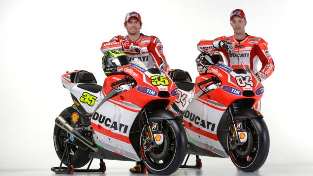 Crutchlow foi contratado este ano depois da saída de Nicky Hayden | <a href="https://quatrorodas.abril.com.br/moto/noticias/ducati-apresenta-nova-moto-temporada-motogp-776745.shtml" rel="migration">Leia mais</a> Crutchlow foi contratado este ano depois da saída de Nicky Hayden | <a href="https://quatrorodas.abril.com.br/moto/noticias/ducati-apresenta-nova-moto-temporada-motogp-776745.shtml" rel="migration">Leia mais</a>