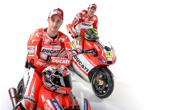 Seus pilotos serão Andrea Dovizioso e Cal Crutchlow | <a href="https://quatrorodas.abril.com.br/moto/noticias/ducati-apresenta-nova-moto-temporada-motogp-776745.shtml" rel="migration">Leia mais</a> Seus pilotos serão Andrea Dovizioso e Cal Crutchlow | <a href="https://quatrorodas.abril.com.br/moto/noticias/ducati-apresenta-nova-moto-temporada-motogp-776745.shtml" rel="migration">Leia mais</a>