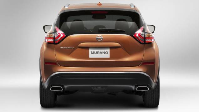 Sua força continua proveniente do motor VQ-Series 3.5 V6 de 260 cavalos de potência e 33,2 mkgf de torque | <a href="%20https://quatrorodas.abril.com.br/noticias/fabricantes/nissan-murano-2015-sera-mostrado-nova-york-779763.shtml" rel="migration">Leia mais</a>