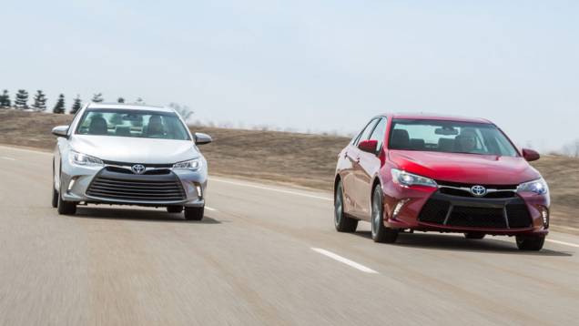 Toyota mostra novo Camry em Nova York | <a href="https://quatrorodas.abril.com.br/noticias/saloes/new-york-2014/toyota-mostra-novo-camry-779950.shtml" rel="migration">Leia mais</a>
