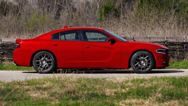 A empresa afirma que quase todos os painéis da carroceria foram alterados | <a href="https://quatrorodas.abril.com.br/noticias/saloes/new-york-2014/dodge-mostra-charger-2015-nova-york-780063.shtml" rel="migration">Leia mais</a>