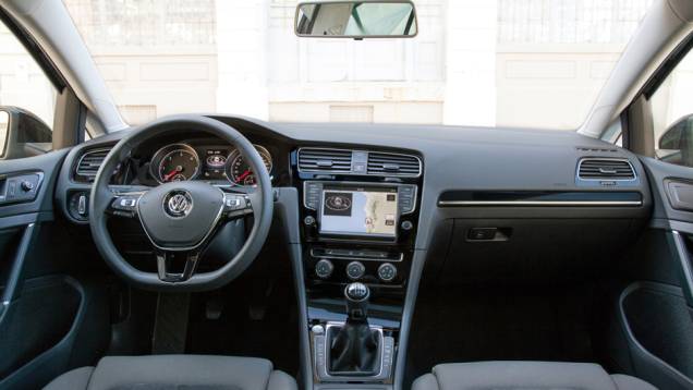 Serão duas opções de motorização: 1.8 turbo a gasolina, entregando 170 cavalos de potência | <a href="https://quatrorodas.abril.com.br/noticias/fabricantes/volkswagen-oficializa-golf-sportwagen-782640.shtml" rel="migration">Leia mais</a> Serão duas opções de motorização: 1.8 turbo a gasolina, entregando 170 cavalos de potência | <a href="https://quatrorodas.abril.com.br/noticias/fabricantes/volkswagen-oficializa-golf-sportwagen-782640.shtml" rel="migration">Leia mais</a>