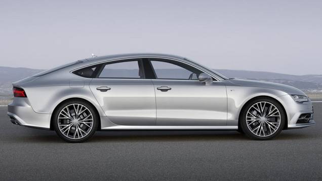 A Audi exibiu os renovados A7 e S7, que chegarão às lojas europeias no terceiro trimestre de 2014 | <a href="https://quatrorodas.abril.com.br/noticias/fabricantes/audi-apresenta-novos-a7-s7-783598.shtml" rel="migration">Leia mais</a>