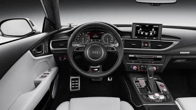 Já o sistema multimídia MMI Navigation com MMI Touch agora conta com processador gráfico da NVIDIA, oferecendo, de série, conexão à Internet | <a href="https://quatrorodas.abril.com.br/noticias/fabricantes/audi-apresenta-novos-a7-s7-783598.shtml" rel="migration">Leia mais</a> Já o sistema multimídia MMI Navigation com MMI Touch agora conta com processador gráfico da NVIDIA, oferecendo, de série, conexão à Internet | <a href="https://quatrorodas.abril.com.br/noticias/fabricantes/audi-apresenta-novos-a7-s7-783598.shtml" rel="migration">Leia mais</a>
