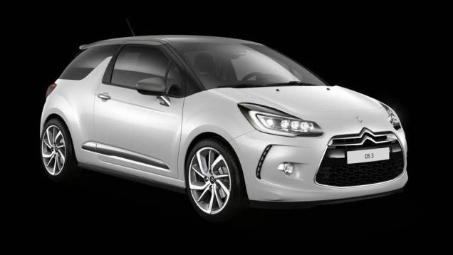 A Citroën apresentou os renovados DS3 e DS3 Cabrio | <a href="https://quatrorodas.abril.com.br/noticias/fabricantes/citroen-revela-facelift-ds3-ds3-cabrio-783578.shtml" rel="migration">Leia mais</a>