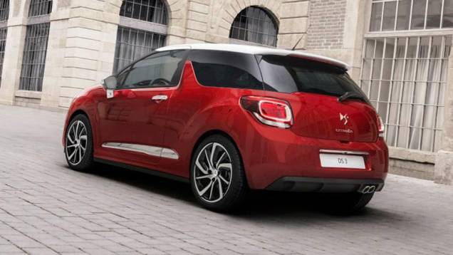 O novo sistema é 35% mais eficiente em consumo de energia e 75% mais eficiente em iluminação do que lâmpadas convencionais | <a href="https://quatrorodas.abril.com.br/noticias/fabricantes/citroen-revela-facelift-ds3-ds3-cabrio-783578.shtml" rel="migration">Leia mais</a> O novo sistema é 35% mais eficiente em consumo de energia e 75% mais eficiente em iluminação do que lâmpadas convencionais | <a href="https://quatrorodas.abril.com.br/noticias/fabricantes/citroen-revela-facelift-ds3-ds3-cabrio-783578.shtml" rel="migration">Leia mais</a>