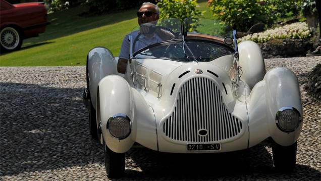 Alfa Romeo 6C 1750 GS Aprile - Concorso dEleganza Villa dEste 2014 | <a href="https://quatrorodas.abril.com.br/noticias/classicos//concorso-d-eleganza-villa-d-este-2014-premia-maserati-450-s-1956-como-best-of-show-784018.shtml" rel="migration">Leia mais</a> Alfa Romeo 6C 1750 GS Aprile - Concorso dEleganza Villa dEste 2014 | <a href="https://quatrorodas.abril.com.br/noticias/classicos//concorso-d-eleganza-villa-d-este-2014-premia-maserati-450-s-1956-como-best-of-show-784018.shtml" rel="migration">Leia mais</a>