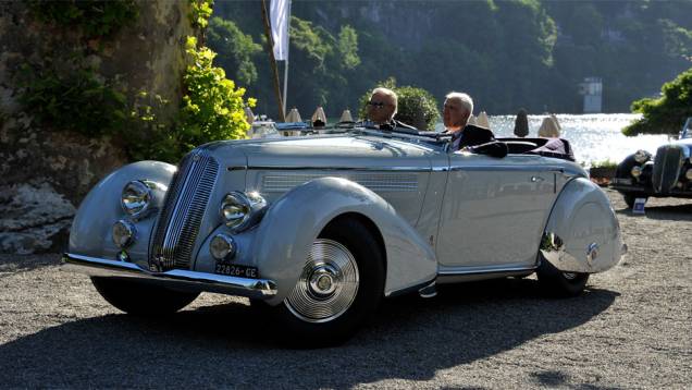 Lancia Astura Type 233 - Concorso dEleganza Villa dEste 2014 | <a href="https://quatrorodas.abril.com.br/noticias/classicos//concorso-d-eleganza-villa-d-este-2014-premia-maserati-450-s-1956-como-best-of-show-784018.shtml" rel="migration">Leia mais</a>