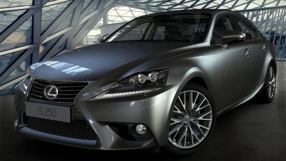 Com a quinta maior pontuação, 938, aparece o Lexus IS Sedan | <a href="https://quatrorodas.abril.com.br/noticias/fabricantes/audi-jaguar-vencem-premio-total-quality-index-2014-787722.shtml" rel="migration">Leia mais</a>