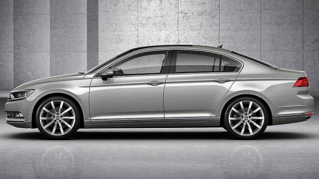 Desenvolvido com base na plataforma MQB, o novo Passat "emagreceu" 85 kg na comparação com o seu antecessor | <a href="https://quatrorodas.abril.com.br/noticias/fabricantes/volkswagen-apresenta-novo-passat-788079.shtml" rel="migration">Leia mais</a> Desenvolvido com base na plataforma MQB, o novo Passat "emagreceu" 85 kg na comparação com o seu antecessor | <a href="https://quatrorodas.abril.com.br/noticias/fabricantes/volkswagen-apresenta-novo-passat-788079.shtml" rel="migration">Leia mais</a>