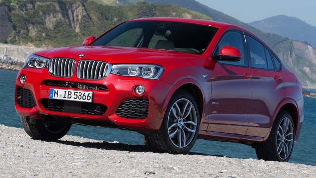 BMW X4 | <a href="https://quatrorodas.abril.com.br/noticias/mercado/candidatos-carro-ano-2015-europa-sao-revelados-791548.shtml" rel="migration">Leia mais</a>