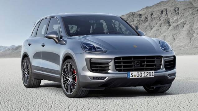 Porsche revela Cayenne 2015 reestilizada | <a href="https://quatrorodas.abril.com.br/noticias/saloes/paris-2014/porsche-revela-cayenne-2015-reestilizada-792125.shtml" rel="migration">Leia mais</a>