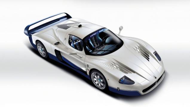 O MC12 só era vendido sob encomenda ao preço de 800 mil dólares | <a href="https://quatrorodas.abril.com.br/reportagens/classicos/maserati-100-anos-792281.shtml" rel="migration">Leia mais</a>