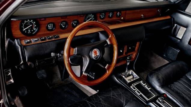Uma versão de 3.2 litros e 200 cv foi anunciada no Salão de Genebra de 1975, mas a Citroën desistiu da marca e só 13 unidades com essa motorização foram concluídas, marcando o fim do modelo | <a href="https://quatrorodas.abril.com.br/reportagens/classicos/" rel="migration"></a> Uma versão de 3.2 litros e 200 cv foi anunciada no Salão de Genebra de 1975, mas a Citroën desistiu da marca e só 13 unidades com essa motorização foram concluídas, marcando o fim do modelo | <a href="https://quatrorodas.abril.com.br/reportagens/classicos/" rel="migration"></a>