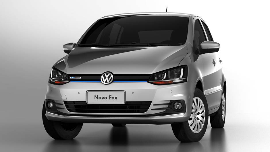 A vers&atilde;o Bluemotion segue dispon&iacute;vel com motor 1.0 flex tricil&iacute;ndrico | <a href="https://quatrorodas.abril.com.br/carros/lancamentos/volkswagen-fox-797087.shtml" rel="migration">Leia mais</a>