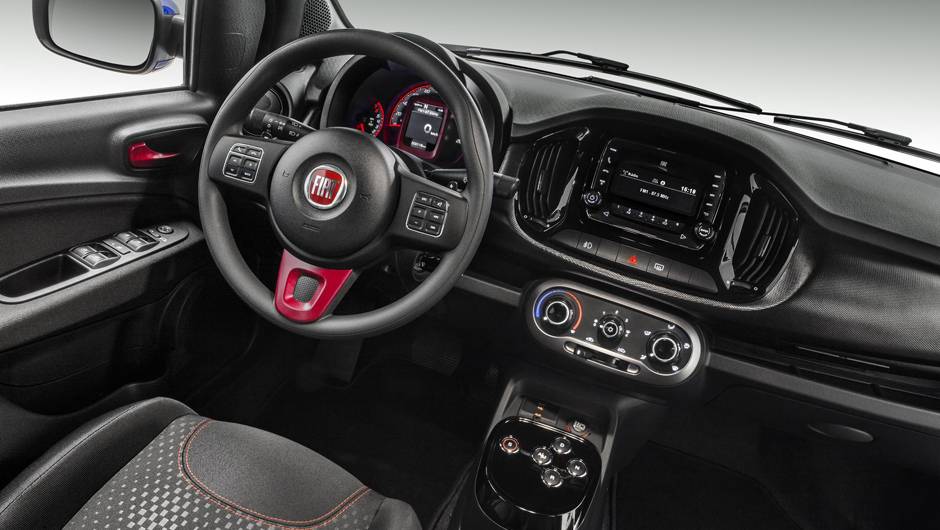 Um novo sistema multim&iacute;dia, com tela de 3,5 polegadas, tamb&eacute;m confere ar mais tecnol&oacute;gico &agrave; cabine | <a href="https://quatrorodas.abril.com.br/carros/lancamentos/fiat-novo-uno-2015-798881.shtml" rel="migration">Leia mais</a>