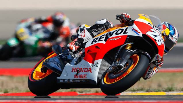 Dani Pedrosa terminou o dia na terceira posição | <a href="https://quatrorodas.abril.com.br/moto/noticias/motogp-dovizioso-lidera-treinos-aragon-802709.shtml" rel="migration">Leia mais</a>