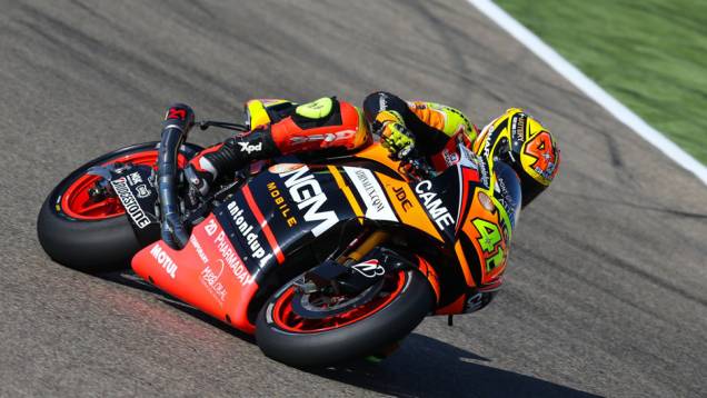 Aleix Espargaró finalizou os trabalhos em quinto | <a href="https://quatrorodas.abril.com.br/moto/noticias/motogp-dovizioso-lidera-treinos-aragon-802709.shtml" rel="migration">Leia mais</a> Aleix Espargaró finalizou os trabalhos em quinto | <a href="https://quatrorodas.abril.com.br/moto/noticias/motogp-dovizioso-lidera-treinos-aragon-802709.shtml" rel="migration">Leia mais</a>