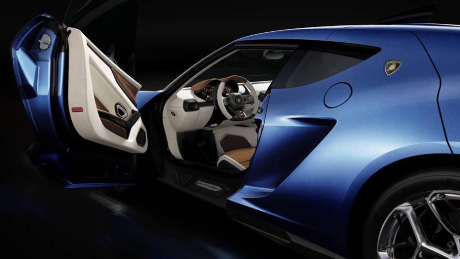 Quanto ao trem de força, são três motores elétricos e um 5.2 V10 naturalmente aspirado, que, de modo combinado, entregam 910 cv | <a href="http://quatrorodas.abril.com.br/noticias/saloes/paris-2014/lamborghini-asterion-concept-revelado-oficialmente-803466" rel="migration"></a>