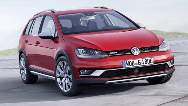 A Volkswagen mostrou o Golf Alltrack em Paris | <a href="https://quatrorodas.abril.com.br/noticias/saloes/paris-2014/volkswagen-lanca-golf-alltrack-salao-paris-802263.shtml" rel="migration">Leia mais</a>