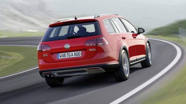 São quatro opções de motorização turbo de quatro cilindros, sendo uma a gasolina e três a diesel | <a href="https://quatrorodas.abril.com.br/noticias/saloes/paris-2014/volkswagen-lanca-golf-alltrack-salao-paris-802263.shtml" rel="migration">Leia mais</a> São quatro opções de motorização turbo de quatro cilindros, sendo uma a gasolina e três a diesel | <a href="https://quatrorodas.abril.com.br/noticias/saloes/paris-2014/volkswagen-lanca-golf-alltrack-salao-paris-802263.shtml" rel="migration">Leia mais</a>