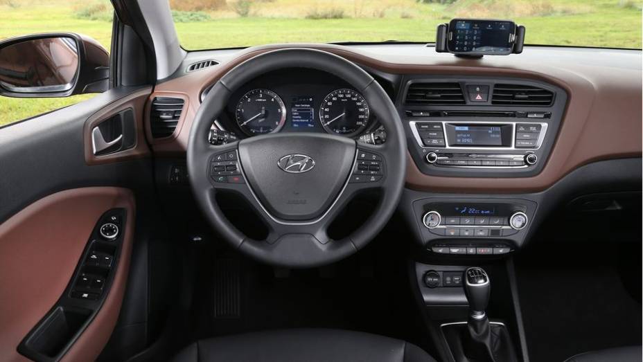 Ainda não foram divulgados dados sobre os preços iniciais do modelo | <a href="https://quatrorodas.abril.com.br/noticias/saloes/paris-2014/hyundai-detalhes-i20-europeu-798794.shtml" rel="migration">Leia mais</a>