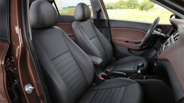 Hyundai i20 | <a href="https://quatrorodas.abril.com.br/noticias/saloes/paris-2014/hyundai-detalhes-i20-europeu-798794.shtml" rel="migration">Leia mais</a> Hyundai i20 | <a href="https://quatrorodas.abril.com.br/noticias/saloes/paris-2014/hyundai-detalhes-i20-europeu-798794.shtml" rel="migration">Leia mais</a>