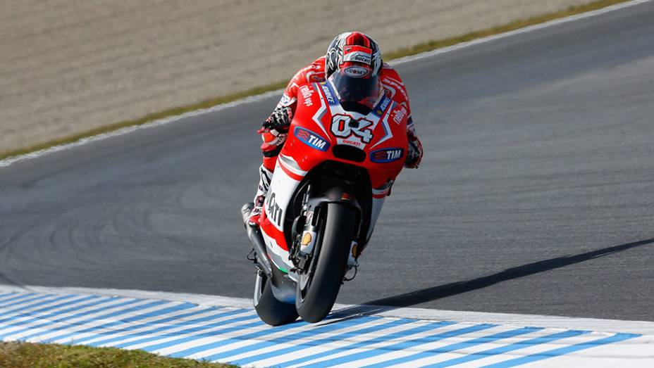 Andrea Dovizioso foi o mais rápido da sexta-feira nos treinos da MotoGP em Motegi | <a href="https://quatrorodas.abril.com.br/moto/noticias/motogp-dovizioso-mais-rapido-motegi-805474.shtml" rel="migration">Leia mais</a>