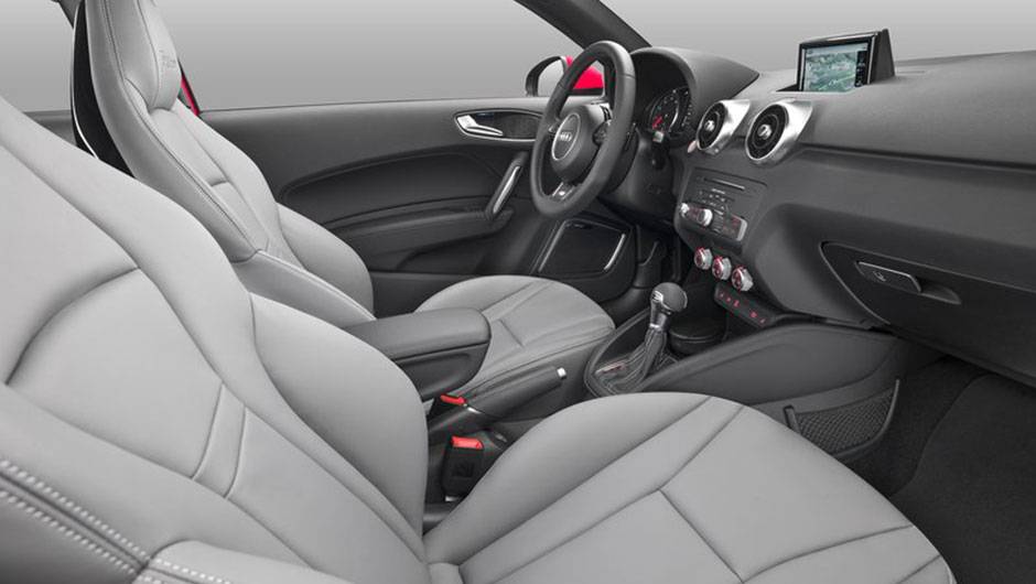 Sistema MMI agora oferece conex&atilde;o sem-fio | <a href="https://quatrorodas.abril.com.br/noticias/fabricantes/audi-revela-facelift-a1-2015-813957.shtml" target="_blank" rel="migration">Leia mais</a>