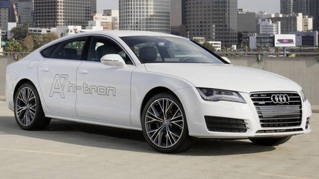 A Audi deu detalhes nesta quarta-feira (19) sobre o A7 h-tron quattro concept | <a href="https://quatrorodas.abril.com.br/noticias/saloes/losangeles-2014/audi-oficializa-a7-h-tron-quattro-concept-816155.shtml" rel="migration">Leia mais</a> A Audi deu detalhes nesta quarta-feira (19) sobre o A7 h-tron quattro concept | <a href="https://quatrorodas.abril.com.br/noticias/saloes/losangeles-2014/audi-oficializa-a7-h-tron-quattro-concept-816155.shtml" rel="migration">Leia mais</a>