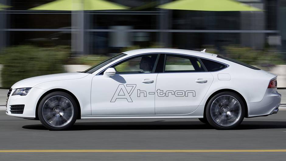 Trata-se de um prot&oacute;tipo que mescla duas tecnologias "verdes": a dos motores el&eacute;tricos e a da c&eacute;lula de combust&iacute;vel a hidrog&ecirc;nio | <a href="https://quatrorodas.abril.com.br/noticias/saloes/losangeles-2014/audi-oficializa-a7-h-tron-quattro-concept-816155.sht" rel="migration"></a>