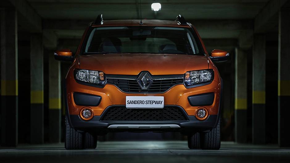 O bloco oferece 106 cavalos de pot&ecirc;ncia quando abastecido com etanol e 98 cv quando abastecido com gasolina | <a href="https://quatrorodas.abril.com.br/noticias/fabricantes/novo-renault-sandero-stepway-sai-r-48-650-816141.shtml" rel="migration">Leia mais</a>