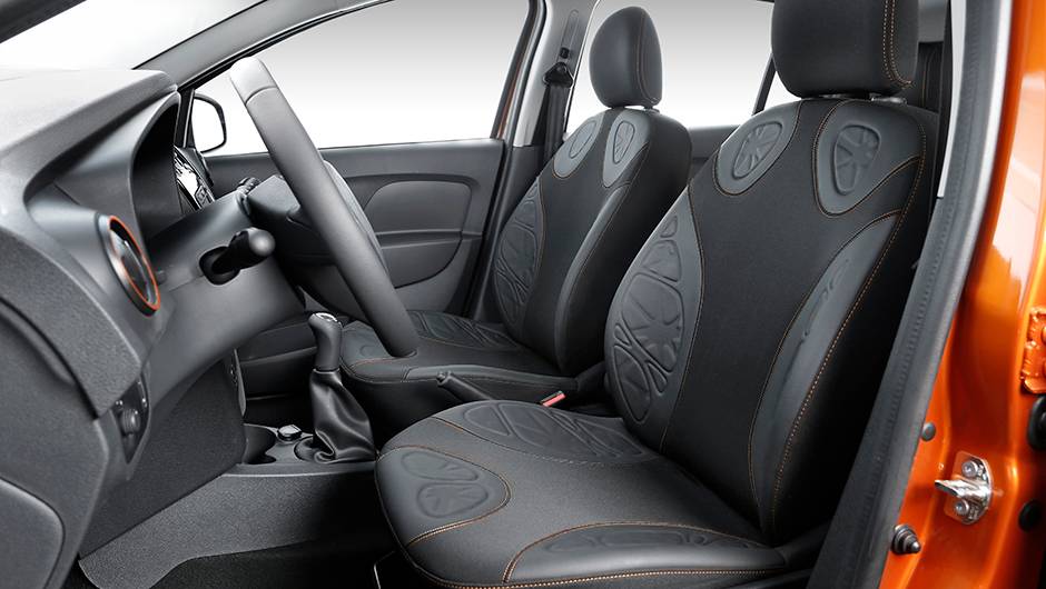 Caso queira o hatch com os bancos em couro e tamb&eacute;m c&acirc;mbio automatizado Easy R, o valor final ser&aacute; de R$ 52.210 | <a href="https://quatrorodas.abril.com.br/noticias/fabricantes/novo-renault-sandero-stepway-sai-r-48-650-816141.shtml" rel="migration">Leia mais</a>