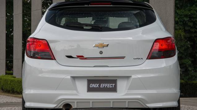 No que diz respeito ao conjunto mecânico, não há alterações | <a href="https://quatrorodas.abril.com.br/noticias/fabricantes/chevrolet-onix-effect-chega-ao-mercado-820117.shtml" rel="migration">Leia mais</a> No que diz respeito ao conjunto mecânico, não há alterações | <a href="https://quatrorodas.abril.com.br/noticias/fabricantes/chevrolet-onix-effect-chega-ao-mercado-820117.shtml" rel="migration">Leia mais</a>